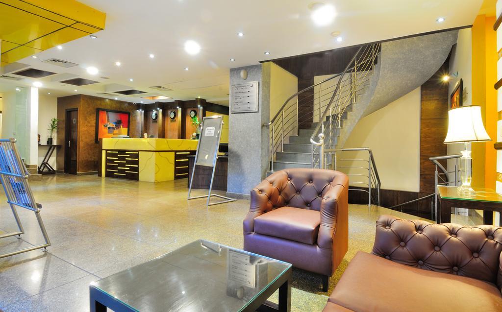 Crossroads Otel Gurgaon Dış mekan fotoğraf