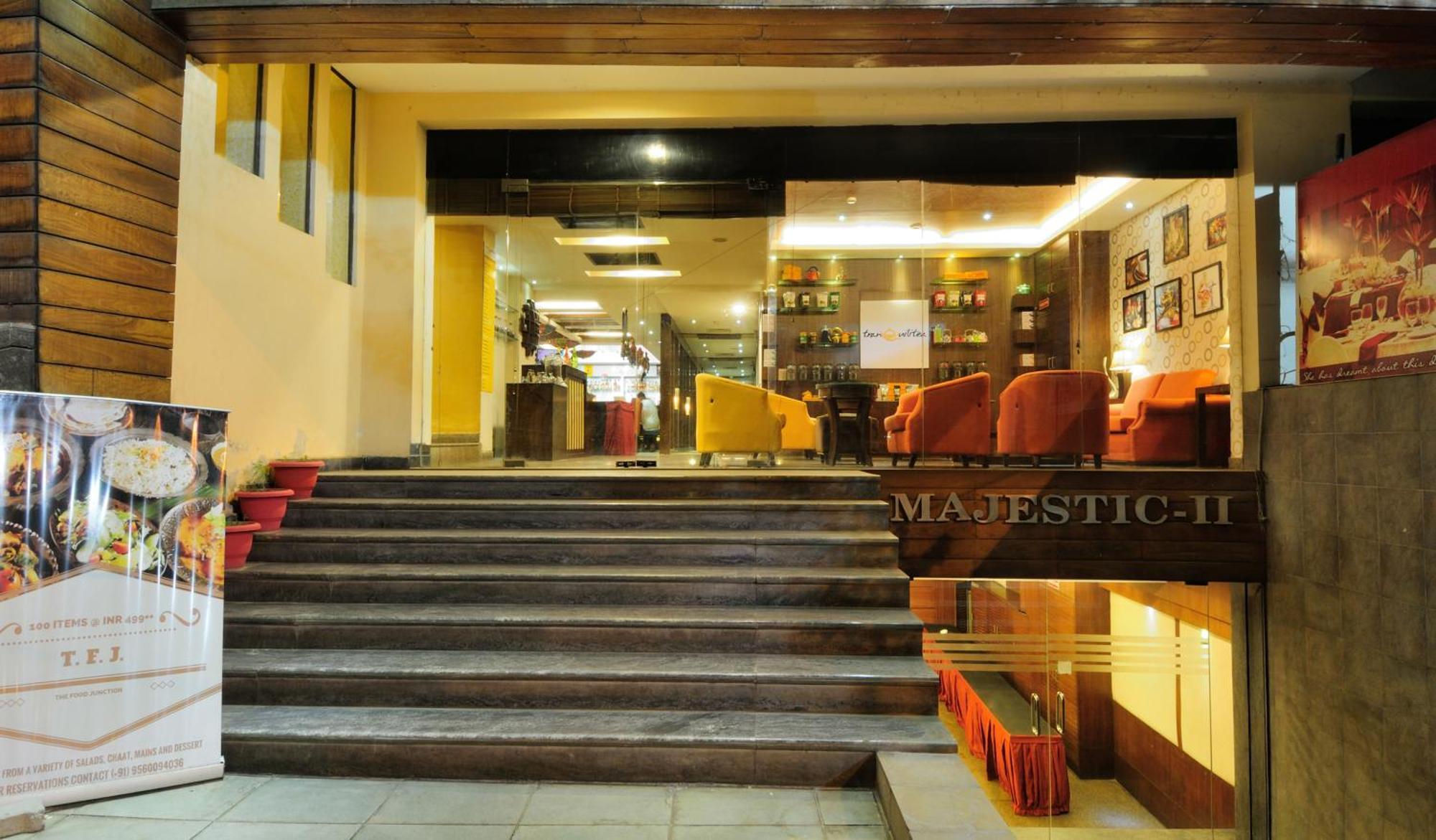 Crossroads Otel Gurgaon Dış mekan fotoğraf